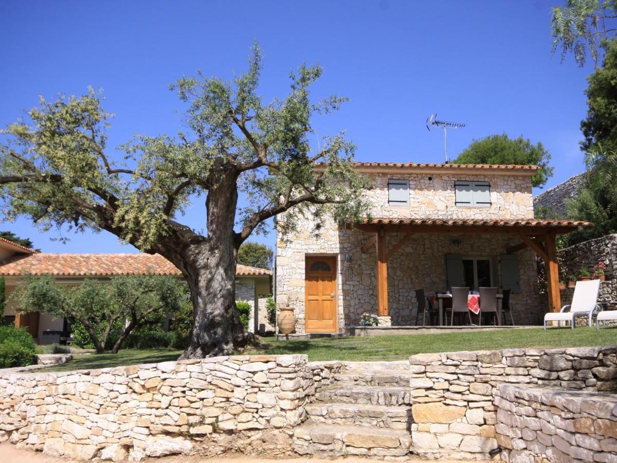 Villa Sanchez Bonifacio  Luaran gambar